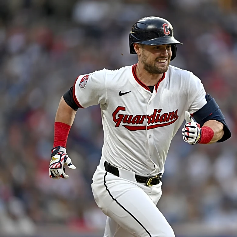 Kansas City Royals news: The Royals add an outfielder