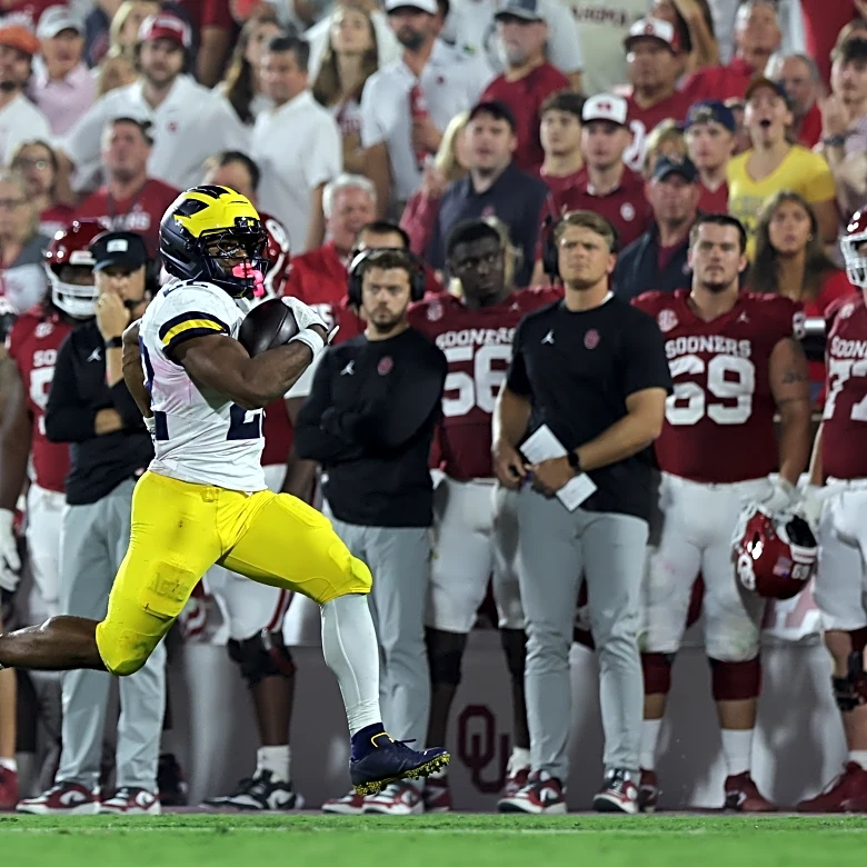 Top Michigan Football plays from 2025 season