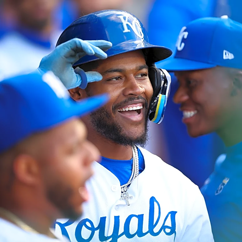Royals sign Maikel Garcia to five-year contract extension