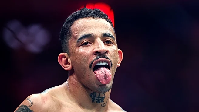 Real recognize fake! UFC star Carlos Prates caught up in near-brawl with ‘lazy ass’ fighter at MMA event in Turkey | Video