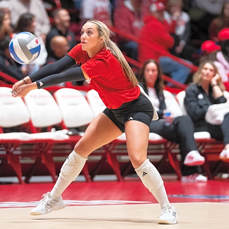 Nebraska Volleyball Overpowers Kansas in Commanding Victory