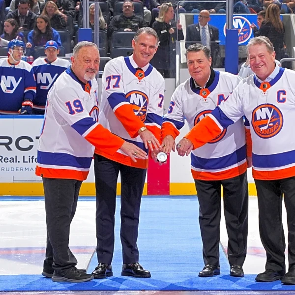 Islanders Gameday: One more with the Lightning amid NHL trade frenzy