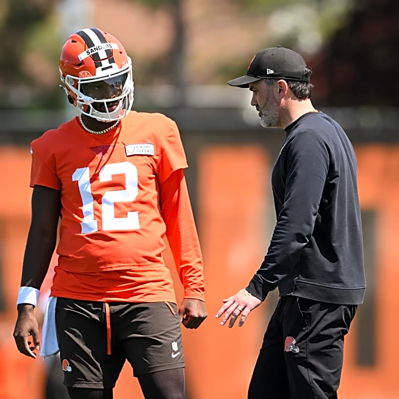 The Browns are developing Shedeur Sanders the right way