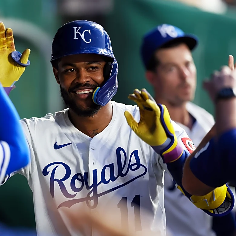 Kansas City Royals news: Maikel Garcia gets his deal