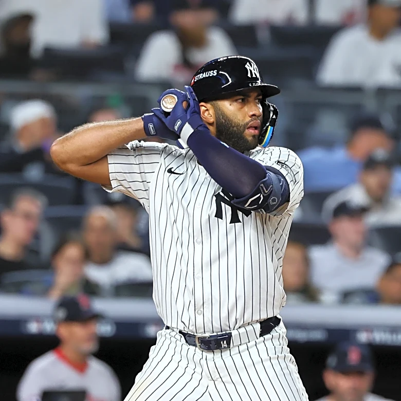 Yankees re-sign utilityman Amed Rosario