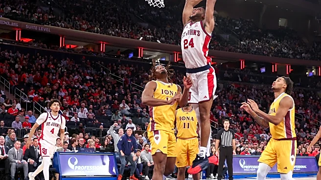 St. John’s men’s basketball surges past Iona with big second half