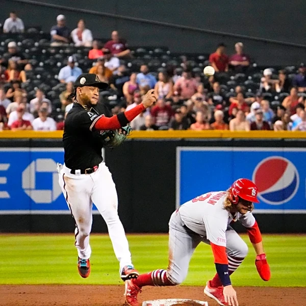 Rumor: Giants in mix to trade for upgrade at second base