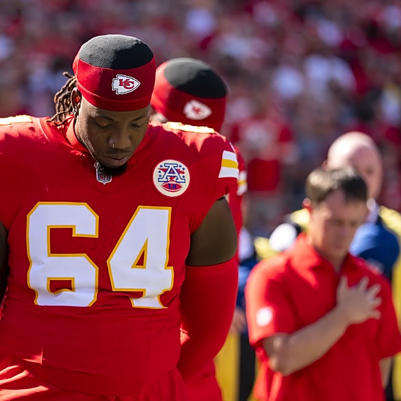 Chiefs make 4 roster moves before Sunday’s game against the Chargers