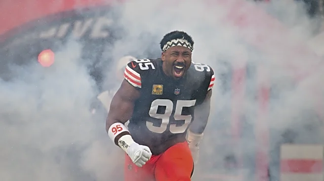 Browns DE Myles Garrett extends sack streak, moves closer to single-season sack record in Week 15 vs Bears