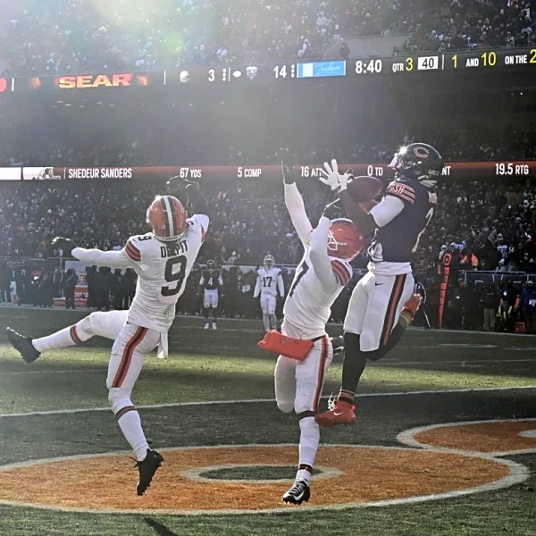 Caleb Williams TD Throw mirrors greatest throw in NFL history