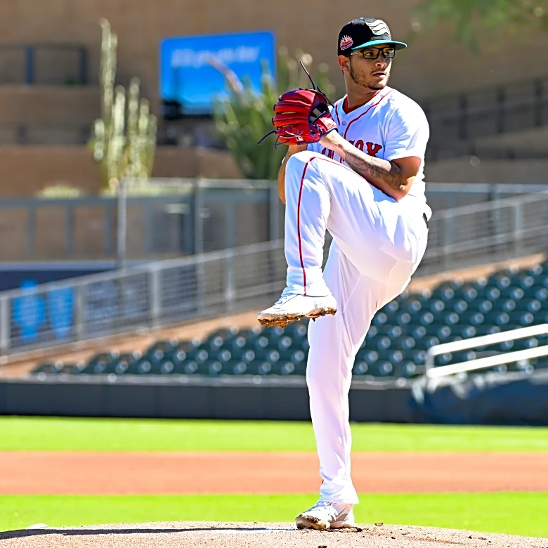 Washington Nationals trade Jake Bennett to the Red Sox for Luis Perales