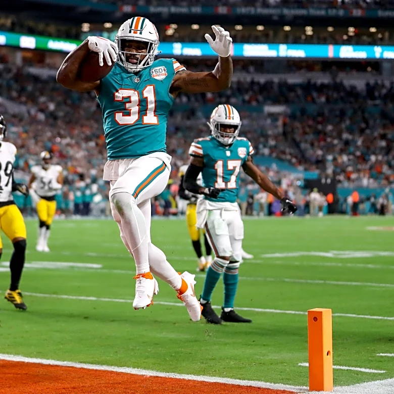 Monday Night Football: Miami Dolphins vs Pittsburgh Steelers