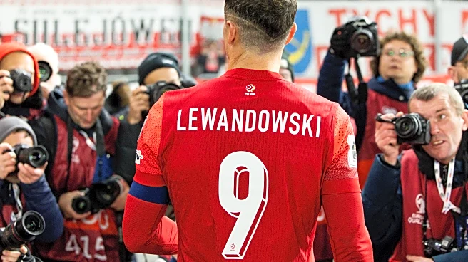 Should former Bayern Munich star Robert Lewandowski join Lionel Messi and Inter Miami?