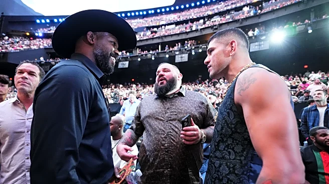 Morning Report | ‘Put them out there!’: Daniel Cormier lobbies for Jon Jones vs. Alex Pereira at UFC White House