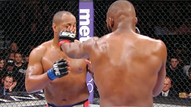 UFC referee Herb Dean’s suggestion for fighters: Don’t ‘put your eye on a finger’