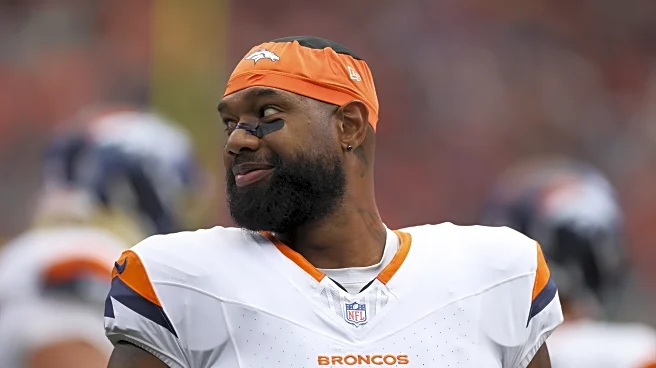 Broncos sign Marcedes Lewis to 53-man roster