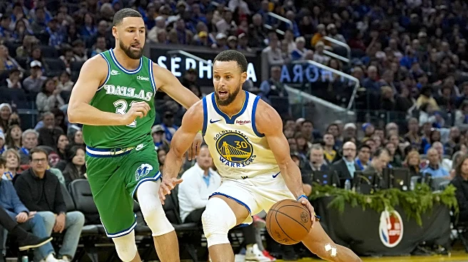 Steph Curry celebrates Christmas Night-Night against Mavericks