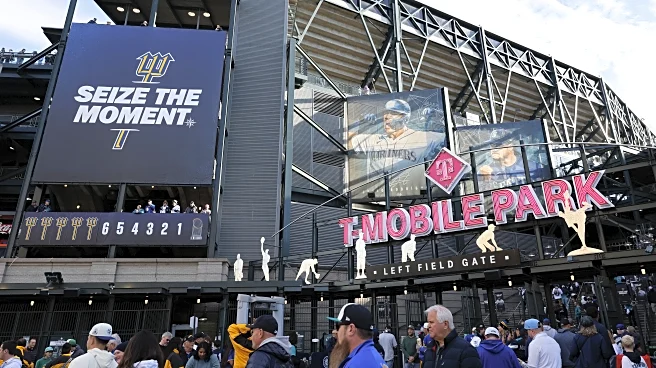 Friday Feedbag: Mariners Liminal Spaces