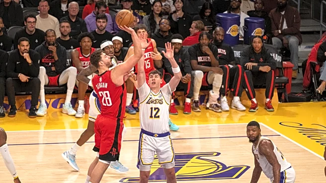 Jake LaRavia says there’s a ‘disconnect’ among Lakers