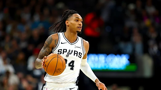 Devin Vassell out vs. Knicks with adductor strain, Stephon Castle questionable with sprained thumb