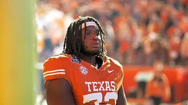 Texas OL Neto Umeozulu enters the NCAA transfer portal