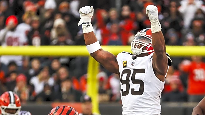 Daily Dawg Chow 1/5; Browns win, Myles breaks all time sack record