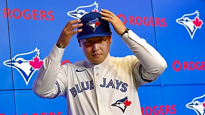 MLB News Outside The Confines: Kazuma Okamoto arrives in Toronto