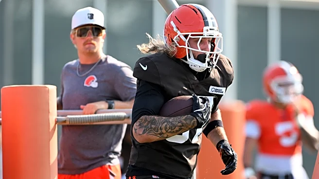 Browns sign 6 to reserve/futures contracts