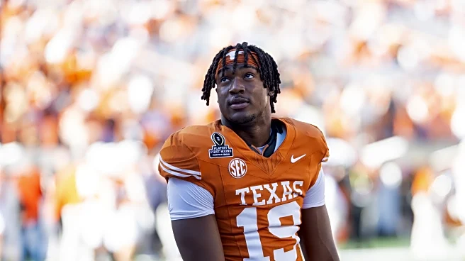 Texas EDGE Zina Umeozulu to enter the NCAA transfer portal