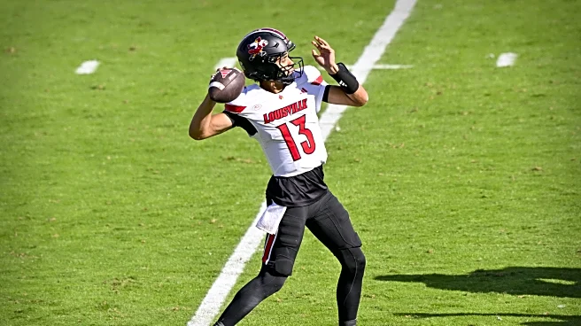 Wisconsin lands ACC freshman quarterback in transfer portal, beats out Michigan among others