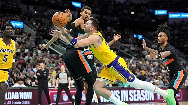 Week in Review: Defense soars, offense sputters in week of mixed results for Spurs