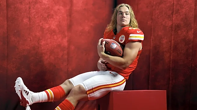 Eagles sign former Chiefs fullback