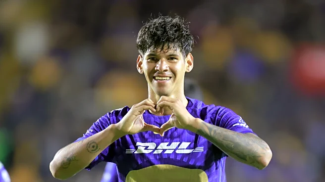 Pumas hold on for dear life to defeat Tigres