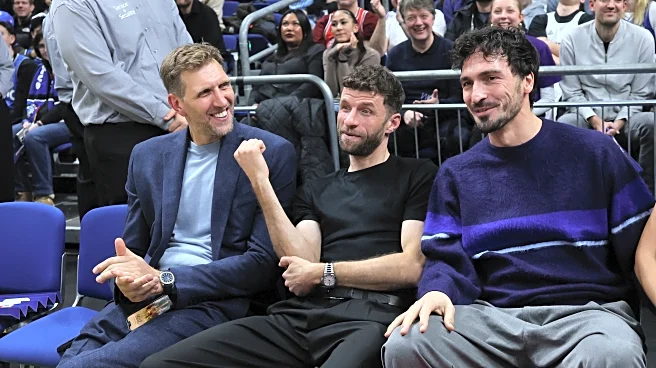 Bayern Munich legends Thomas Müller, Mats Hummels meet up with Jürgen Klopp for the NBA in Berlin