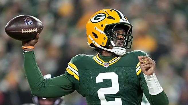 NFL Insiders Predict Dolphins to Land Packers’ Free Agent QB in Offseason