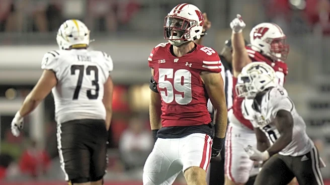 Badgers linebacker returning for seventh season