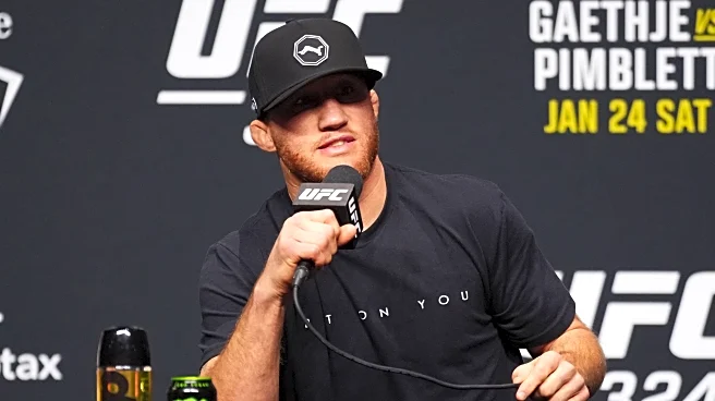 Morning Report: Justin Gaethje, ‘lying’ Daniel Cormier argue about UFC fighter pay comments