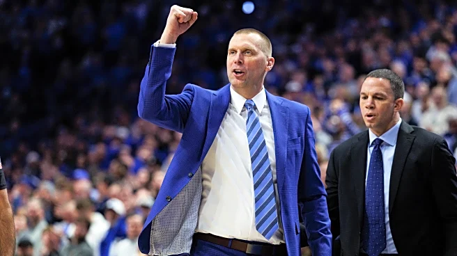 Monday Headlines: Kentucky in the Basketball Rankings