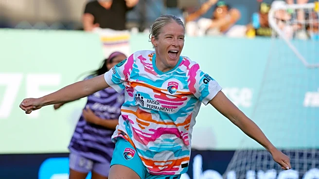 World Sevens Football and Two-Time NWSL Champion and Makenzy Robbe signs with Houston Dash