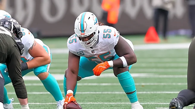 Dolphins center Aaron Brewer named finalist for NFL Protector of the Year Award