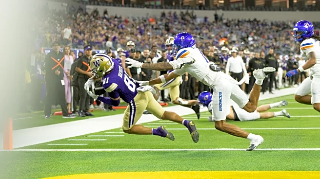 Friday Dots: Schedules and Signings