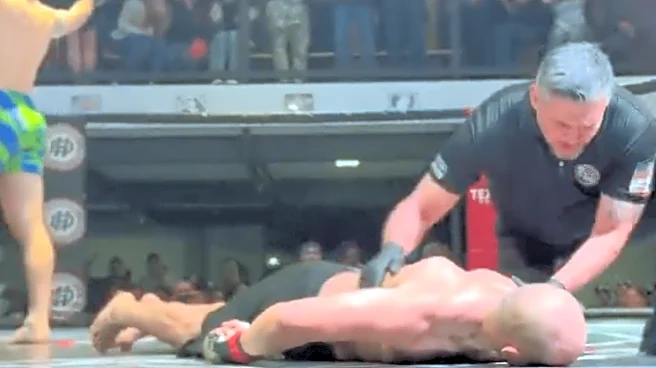 Missed Fists: Amateur fight ends in scary face-plant knockout at Dan Henderson MMA show