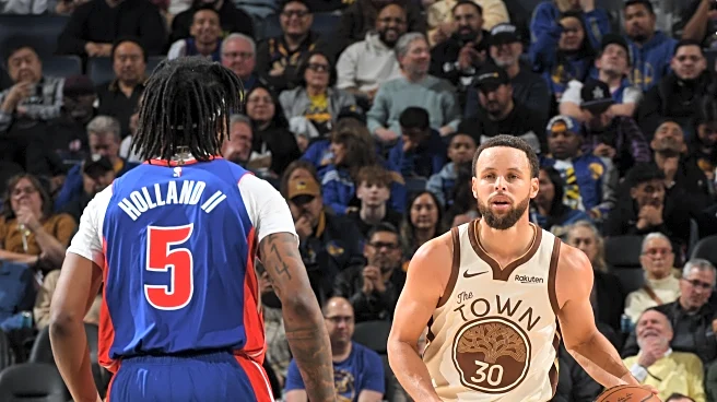 Steph Curry underwent MRI on right knee, is considered day-to-day