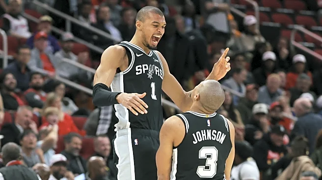 Week in Review: Spurs overcome winter, delays and bad-quarter demons to salvage difficult week