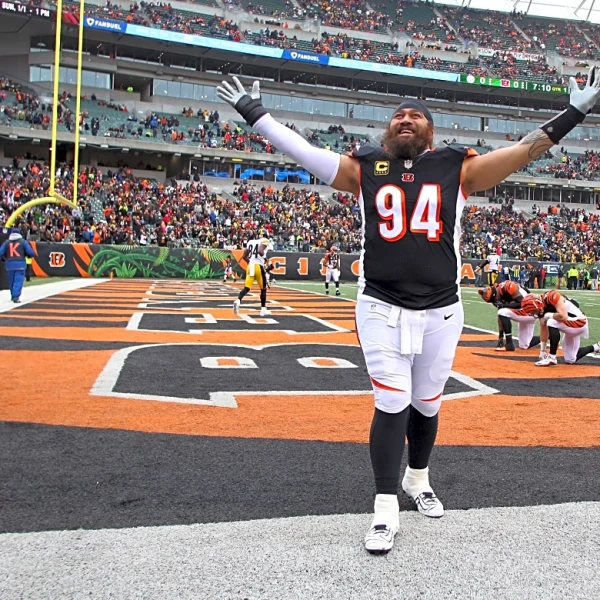 Former Bengals standout Domata Peko accepts coaching job with Steelers
