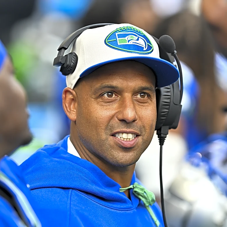 Defensive coordinator candidates for new Las Vegas Raiders head coach Klint Kubiak