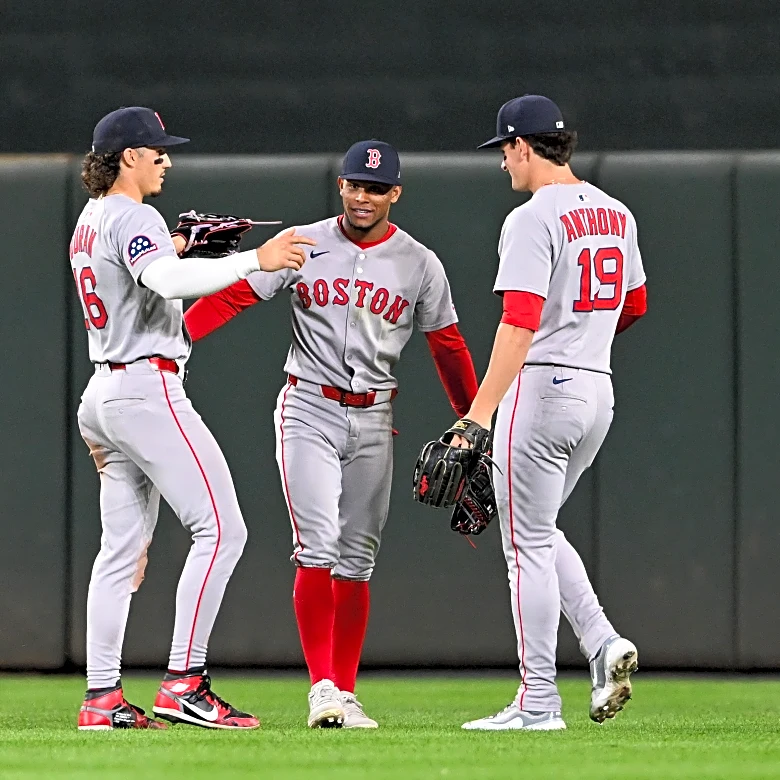 Red Sox News & Links: Sox reportedly exploring addition of yet another outfielder