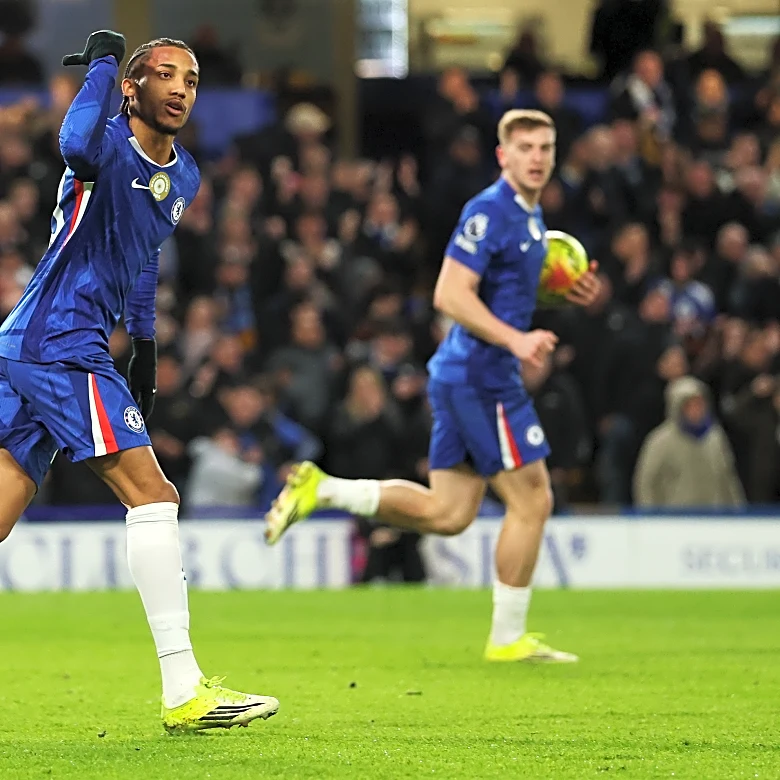 Best Captain Picks for FPL GW25 – Safe & Risky Options