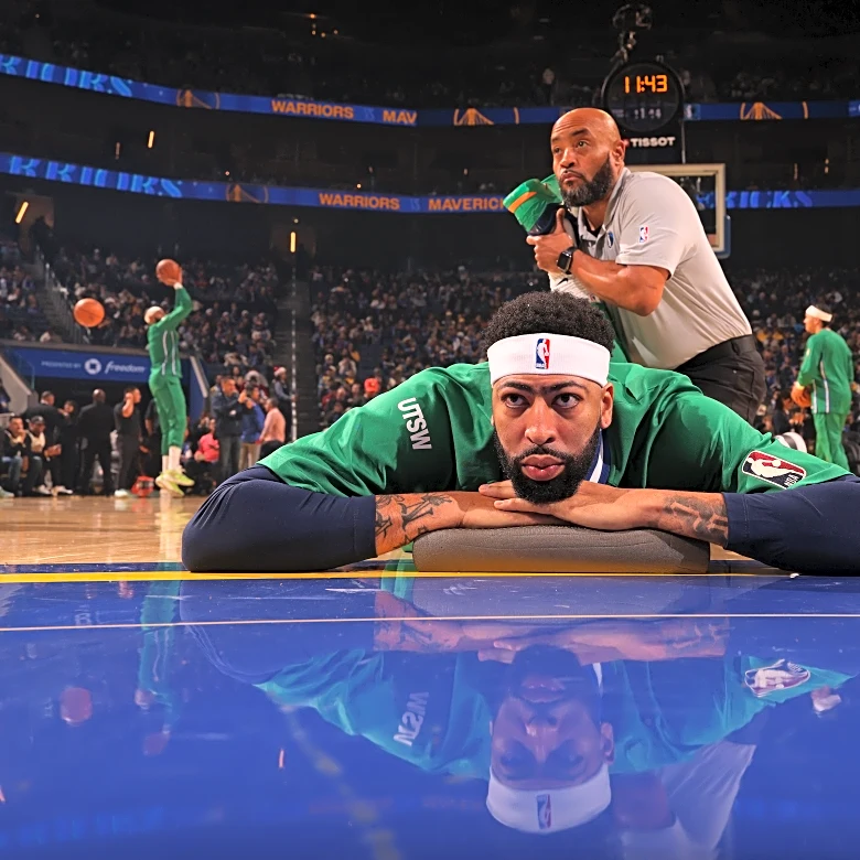 Warriors 2030 pick traded to Mavericks