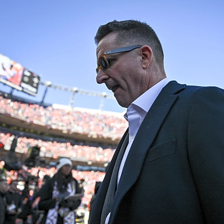 Horse Tracks: Should the Denver Broncos extend George Paton?